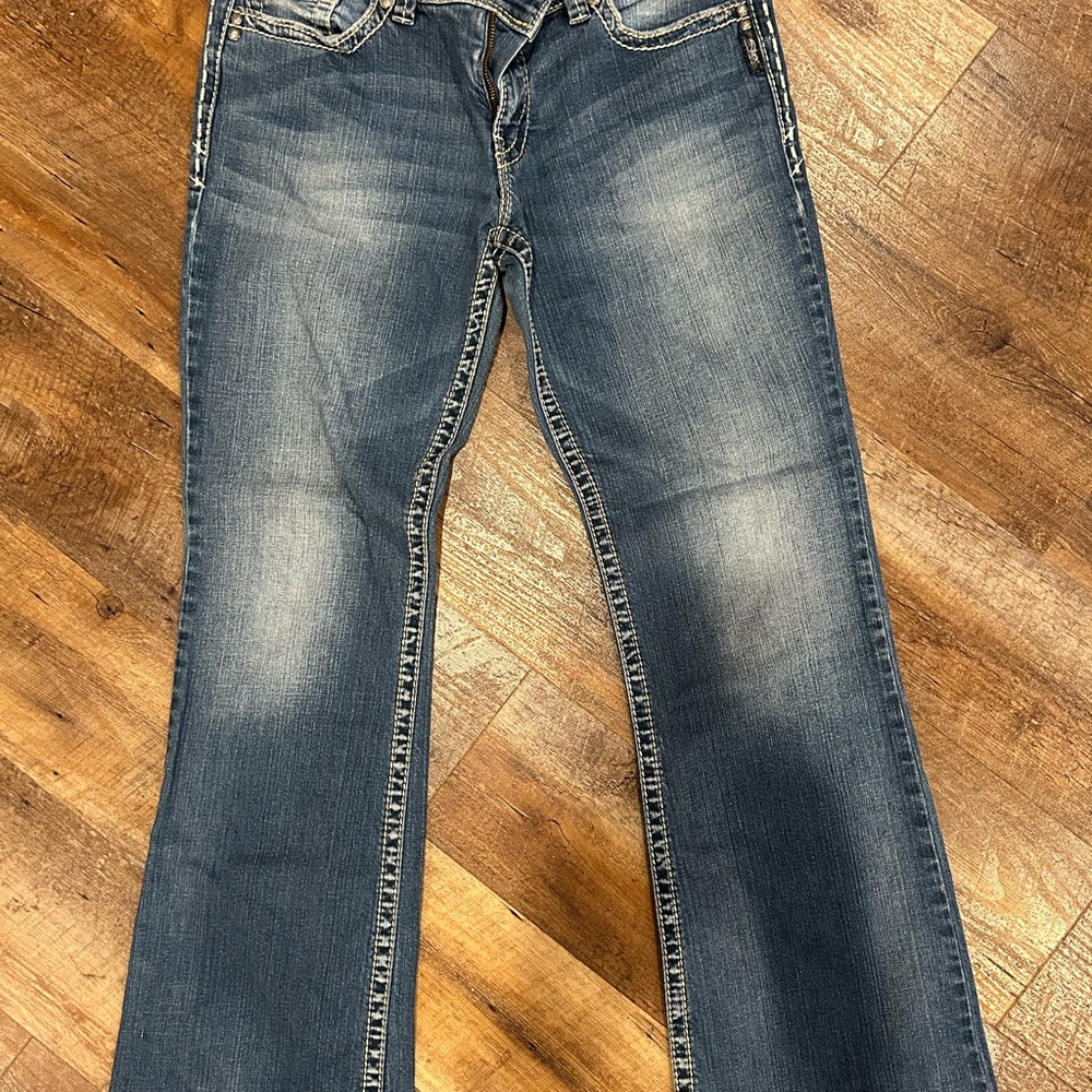 Silver Jeans Women's Boot Cut in Faded Blue